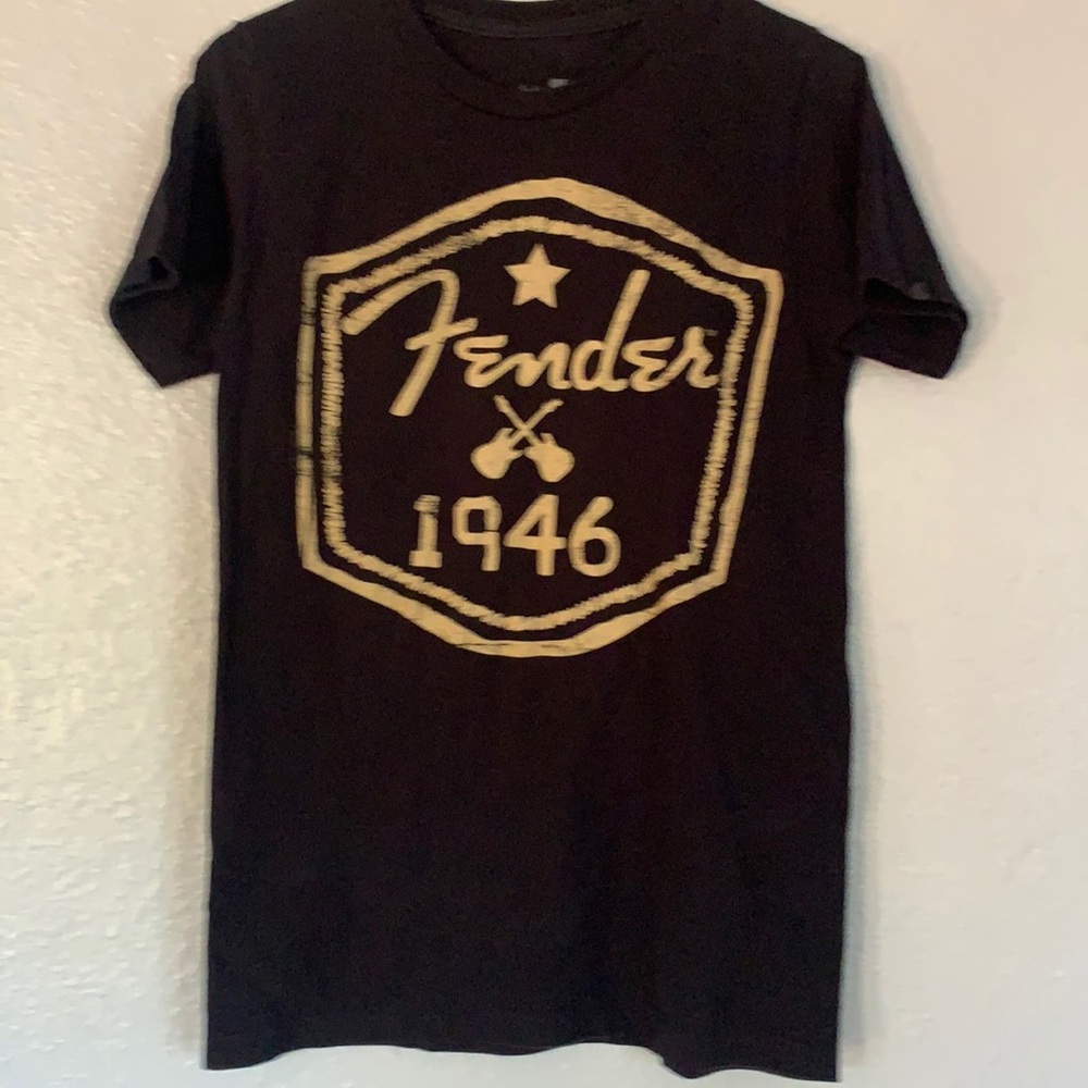 Fender authentic gear  T-shirt